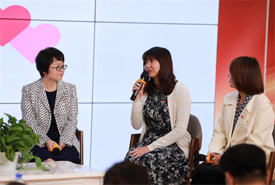 图为名师工作室教师访谈《青蓝传承 薪火相传》2.jpg