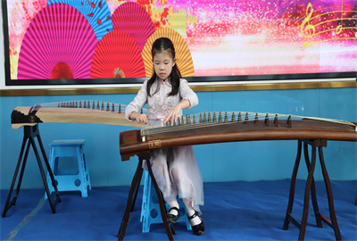 图片8古筝《春到拉萨》.jpg