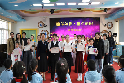 图片29 全体合照.jpg