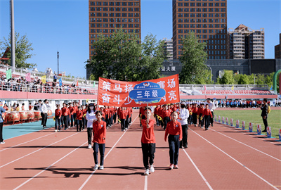 三年级1.jpg